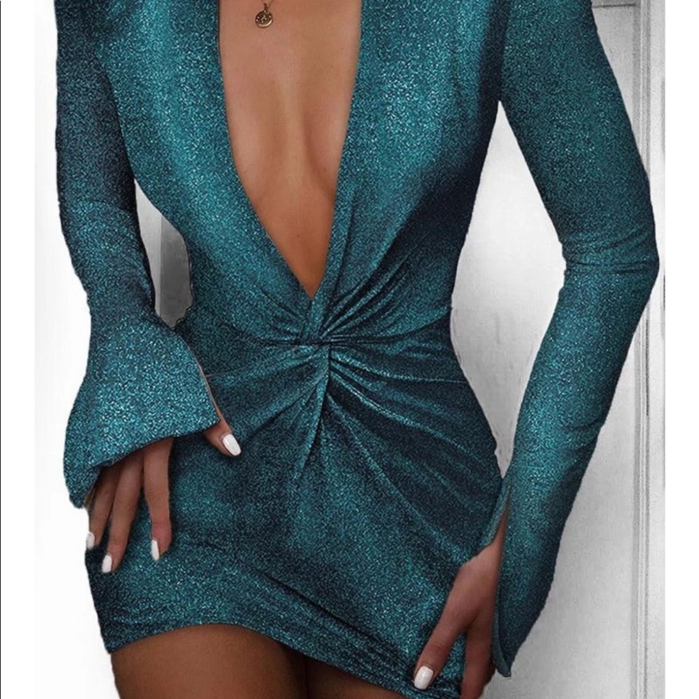 Acelitt Dress